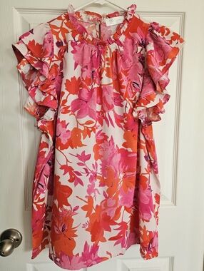 Floral Sleeveless Blouse